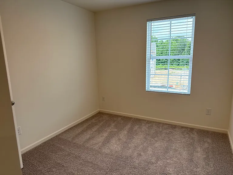 2445 Brookville Dr #B — Photo 20