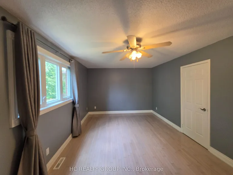 40 Stargell Cres — Photo 14