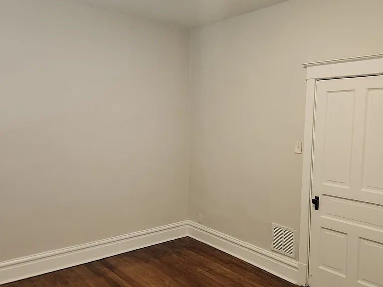 3721 Iowa Ave — Photo 11