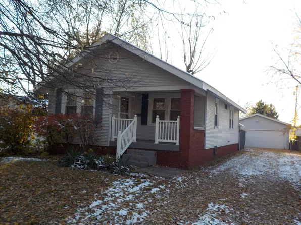 2937 S 4th St, Southern View, IL 62703