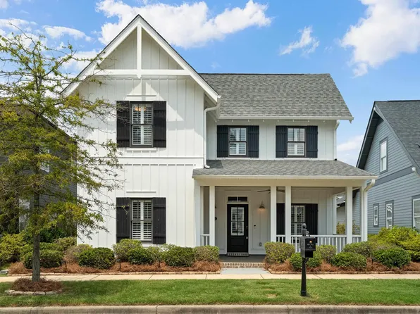 3241 Sawyer Dr, Hoover, AL 35226