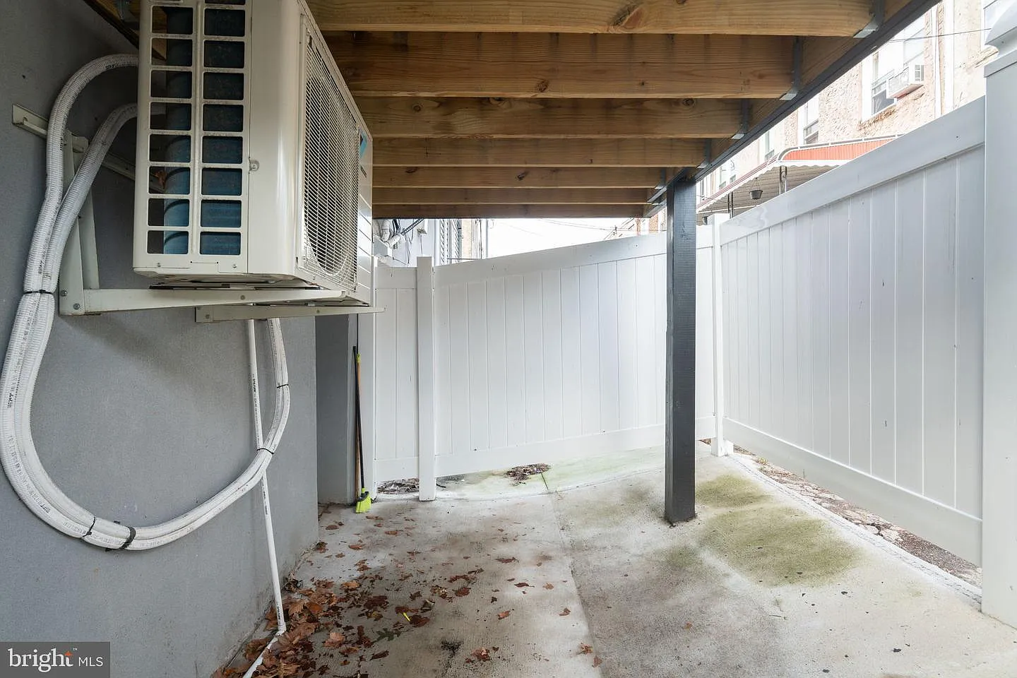 Studio, 1152 sqft, $975 — Photo 4