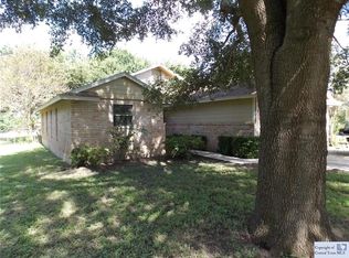 415 Woodlake Dr, Mc Queeney, TX 78123