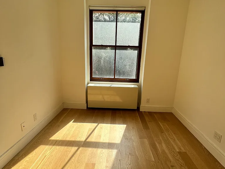 254 Front St #2C — Photo 7