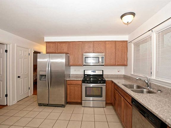 4th image of 67 E Glengate Ave