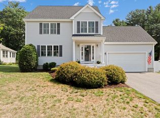 12 Saw Mill Ln, Rockland, MA 02370