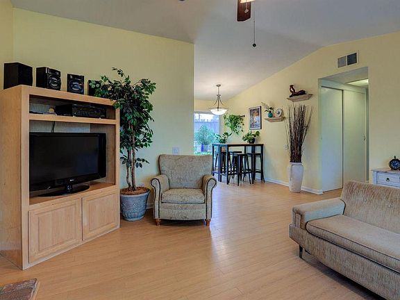 5th image of 7317 Dieppe Way