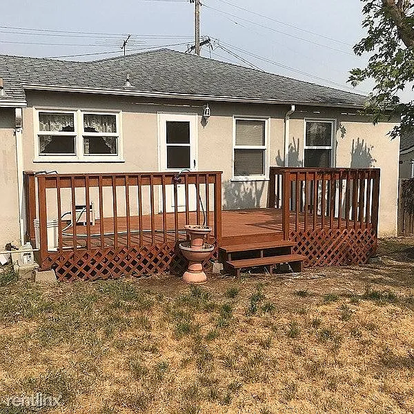 18939 Santa Maria Ave photo 1