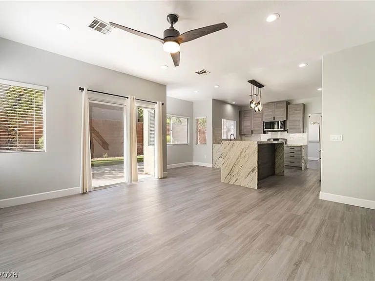 1583 Comfort Hills St — Photo 9