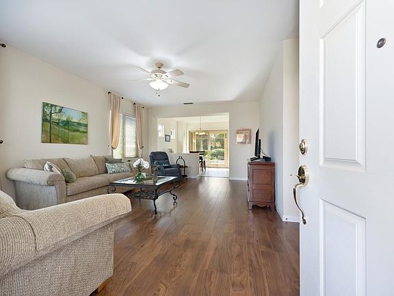 2nd image of 2435 Monument Ct