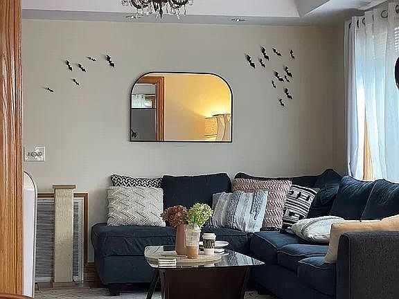 2nd image of 18 Silk St #1