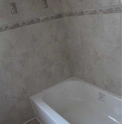 5th image of 16347 Sayres Ave