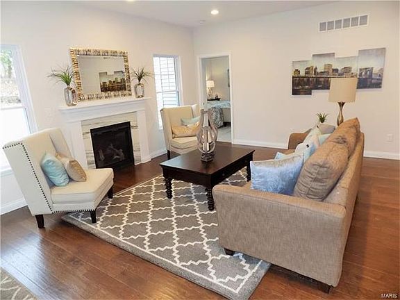 4th image of 603 Hickory Hollow Ln