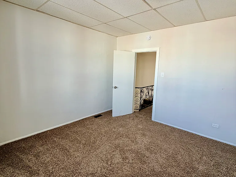 2084 E Pacific St — Photo 14