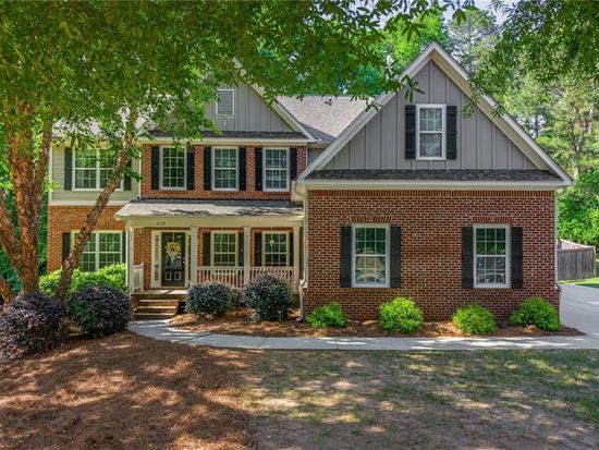 2137 Albert Jones Dr, Loganville, GA 30052