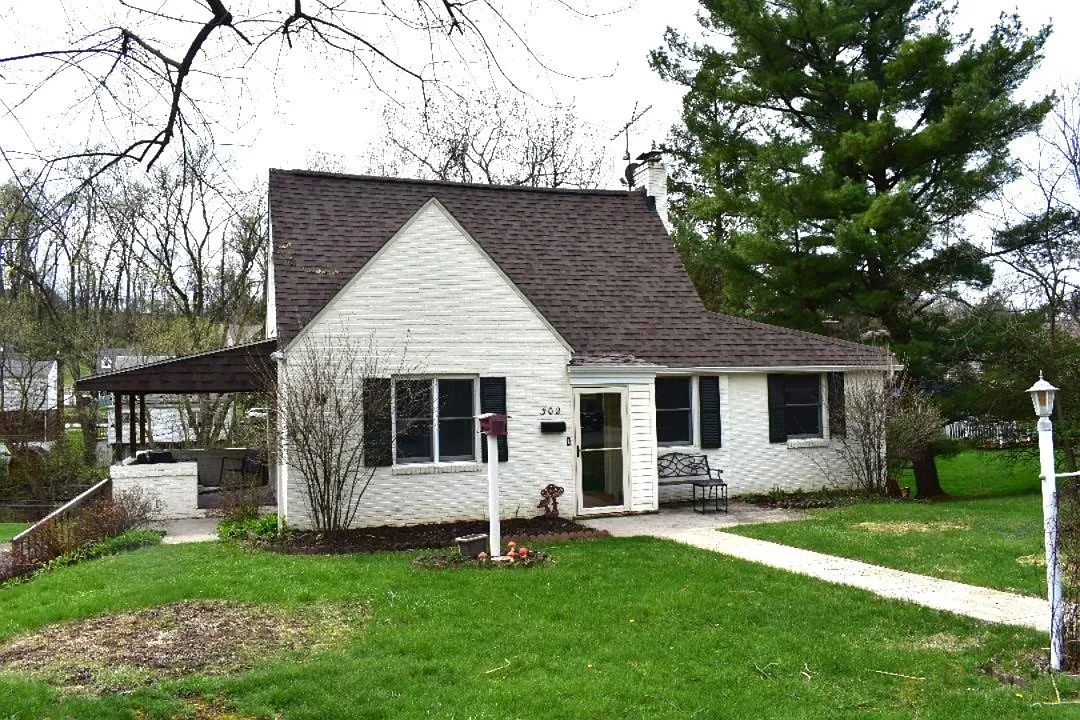 302 Elmbrook Ln photo 1