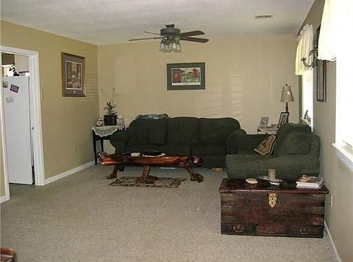 3rd image of 5801 Brighton Pl