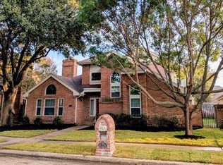 924 McCoy Dr, Irving, TX 75062