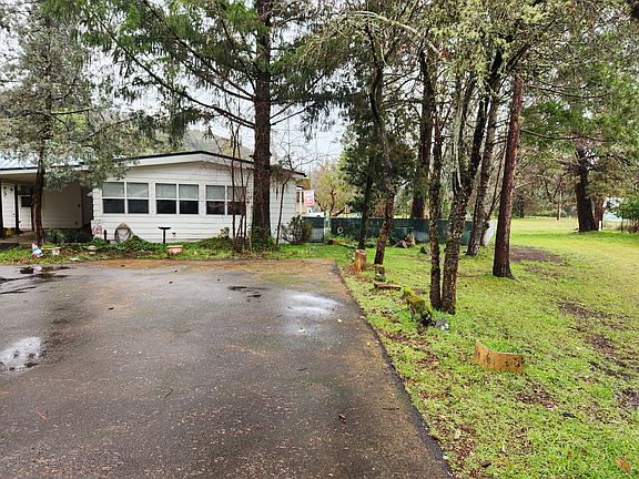 2nd image of 1560 2nd Ave