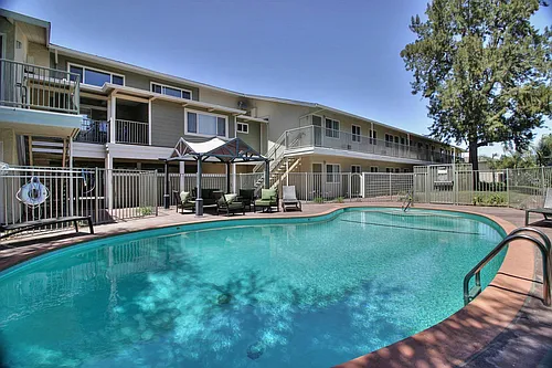 Mountain View Place Photo 1
