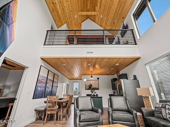 2nd image of 422 Compass Point Way