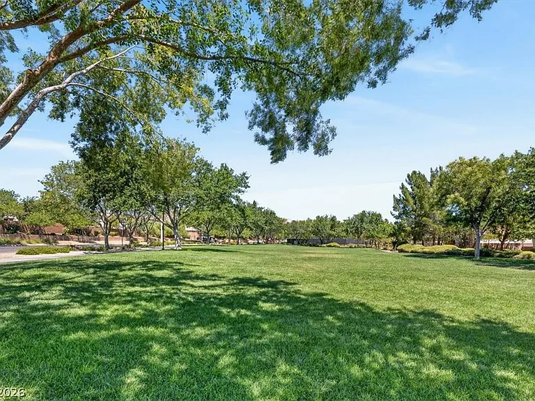 3799 Honey Ridge Ct — Photo 46