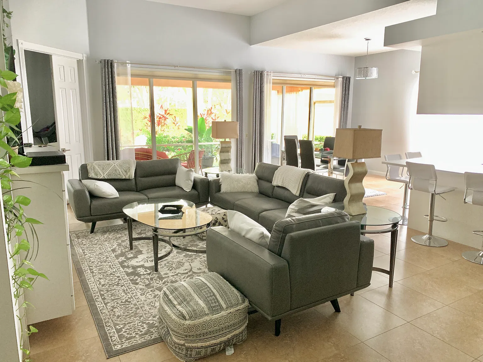 5918 Bermuda Ln — Photo 1