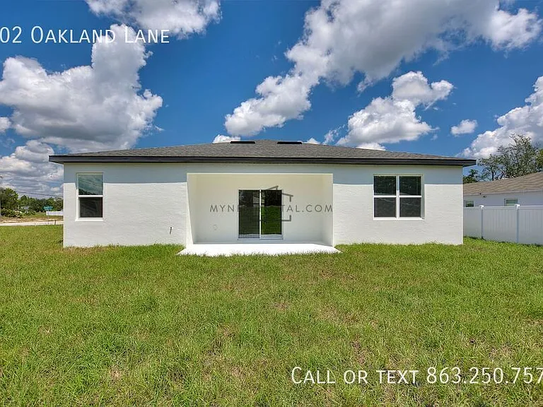 402 Oakland Ln — Photo 33