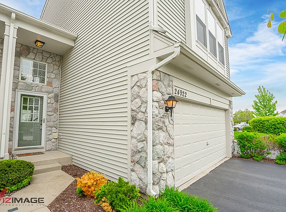 2nd image of 24922 Franklin Ln #24922