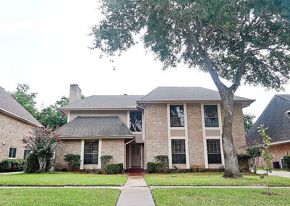 1st image of 2615 Valley Field Dr