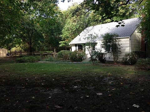 2nd image of 105A Ponquogue Ave