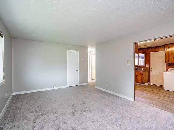 2nd image of 2200 Thompson Ave
