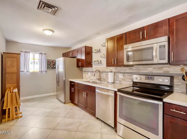 1220 S GRAND Drive, Apache Junction, AZ 85120