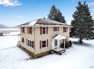 2419 Maple Rd, Wilson, NY 14172