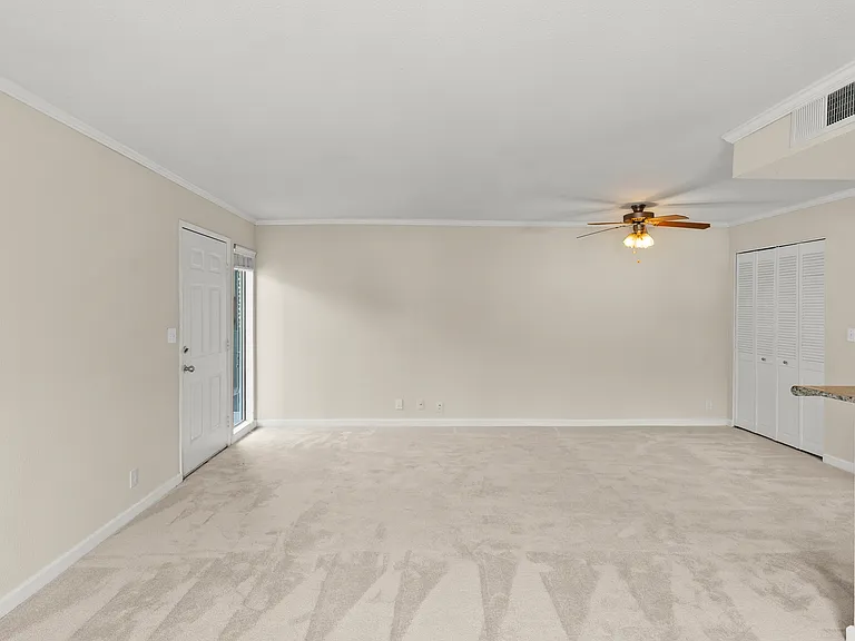 Sycamore Green Apartments — Photo 53