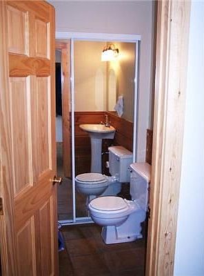 2nd image of 978 Glenrock Ct #52