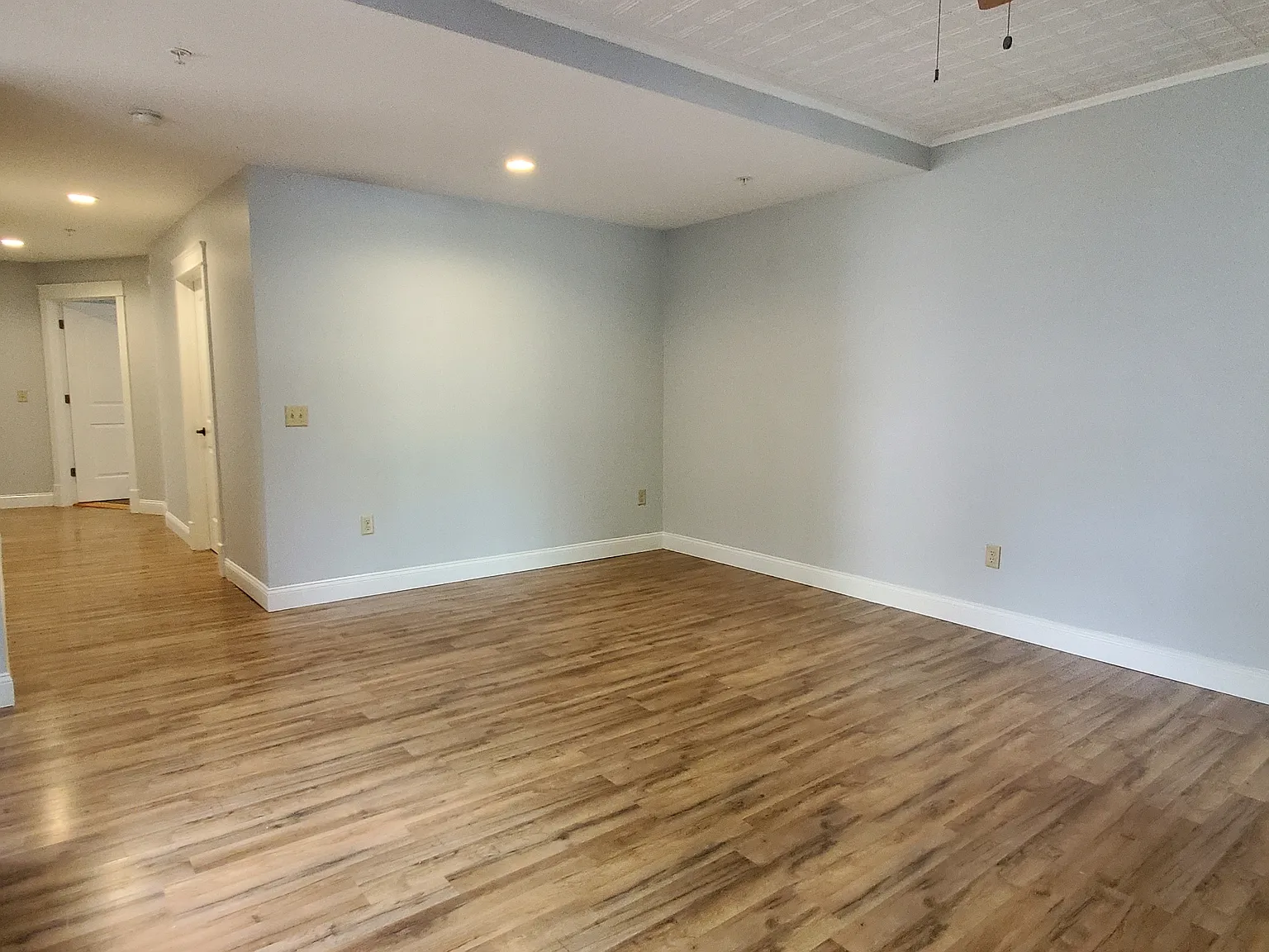 191 Center St - 2 — Photo 4