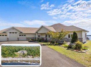 12 Partridge Ln, Shelburne, NS B0T 1W0