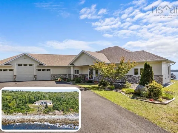 12 Partridge Ln, Shelburne, NS B0T 1W0