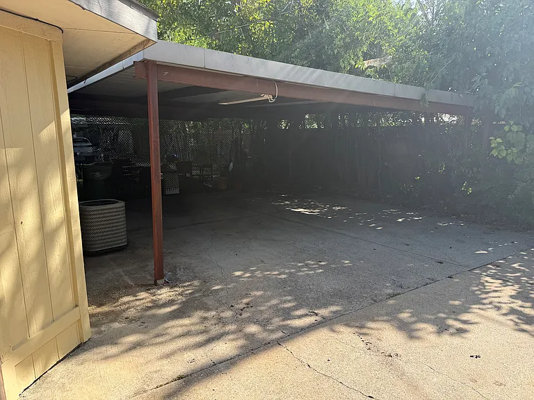 2407 Summer Place Dr — Photo 3