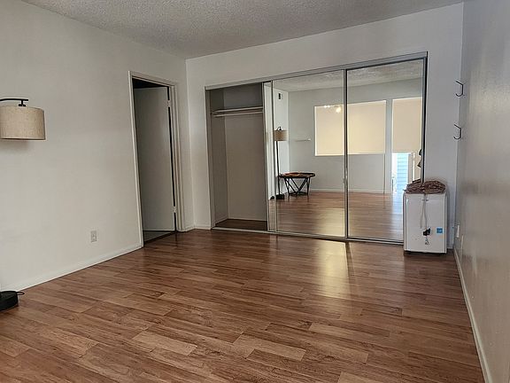 4th image of 239 W Escalones #C