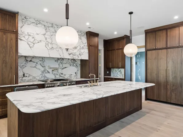 692 Legends Crest Dr, Franklin, TN 37069