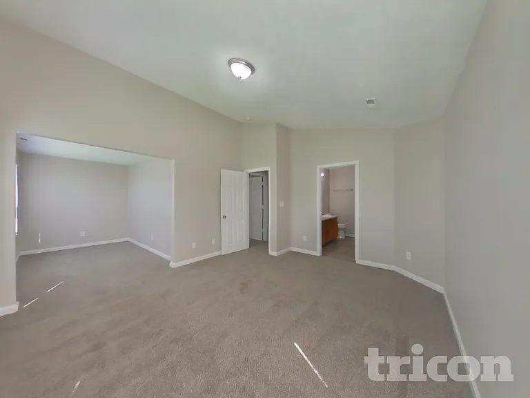 2337 Middle View Dr — Photo 7