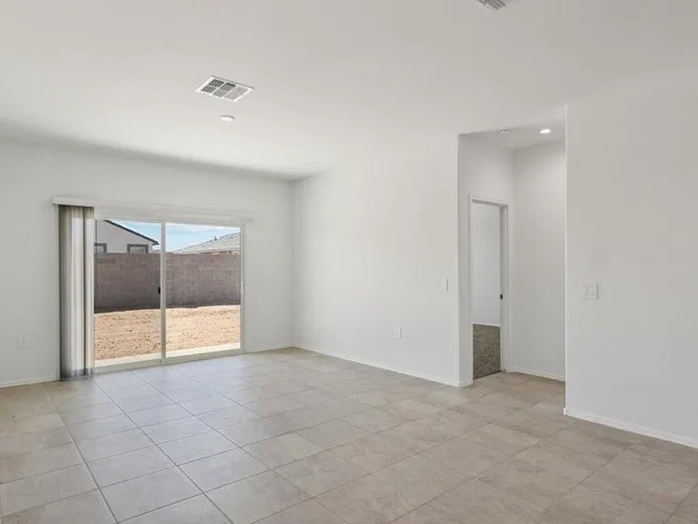 35672 W San Ildefanso Ave — Photo 4