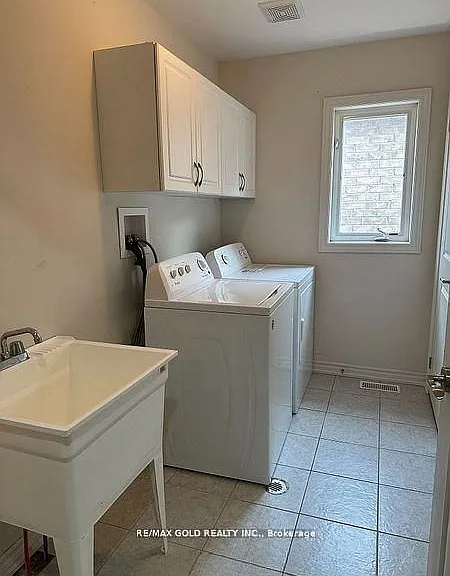 292 Remembrance Rd — Photo 20