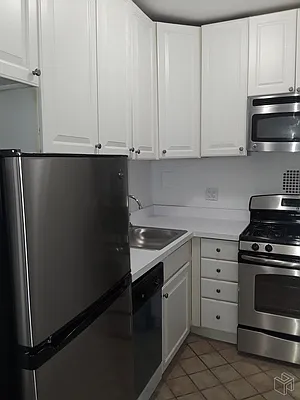 Rented by Halstead Real Estate | media 23