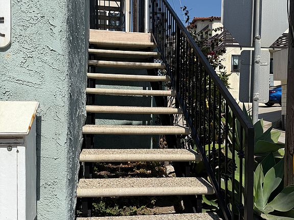 3rd image of 4112 Ocean Dr