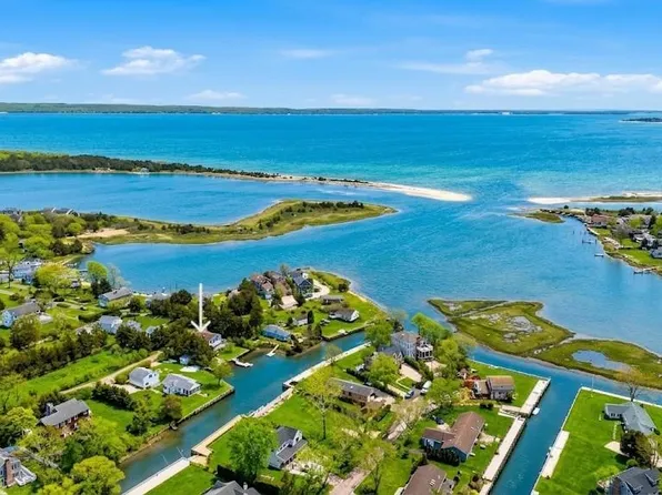 470 Windy Point Lane, Southold, NY 11971