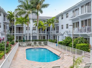 2725 NE 8th Ave APT 110, Wilton Manors, FL 33334