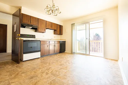 Glenwood Court Village Photo 1